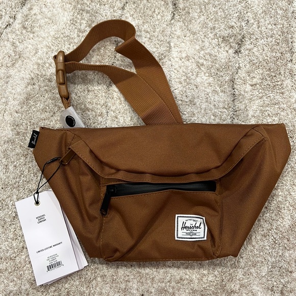 Herschel Supply Company Handbags - Herschel Fanny pack